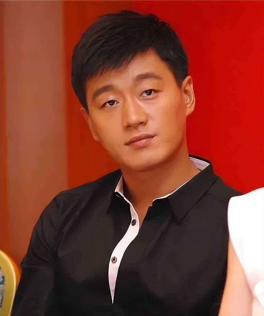 篮球职业联赛新晋球员崭露头角,成绩斐然 篮球职业联赛新晋球员崭露头角,成绩斐然