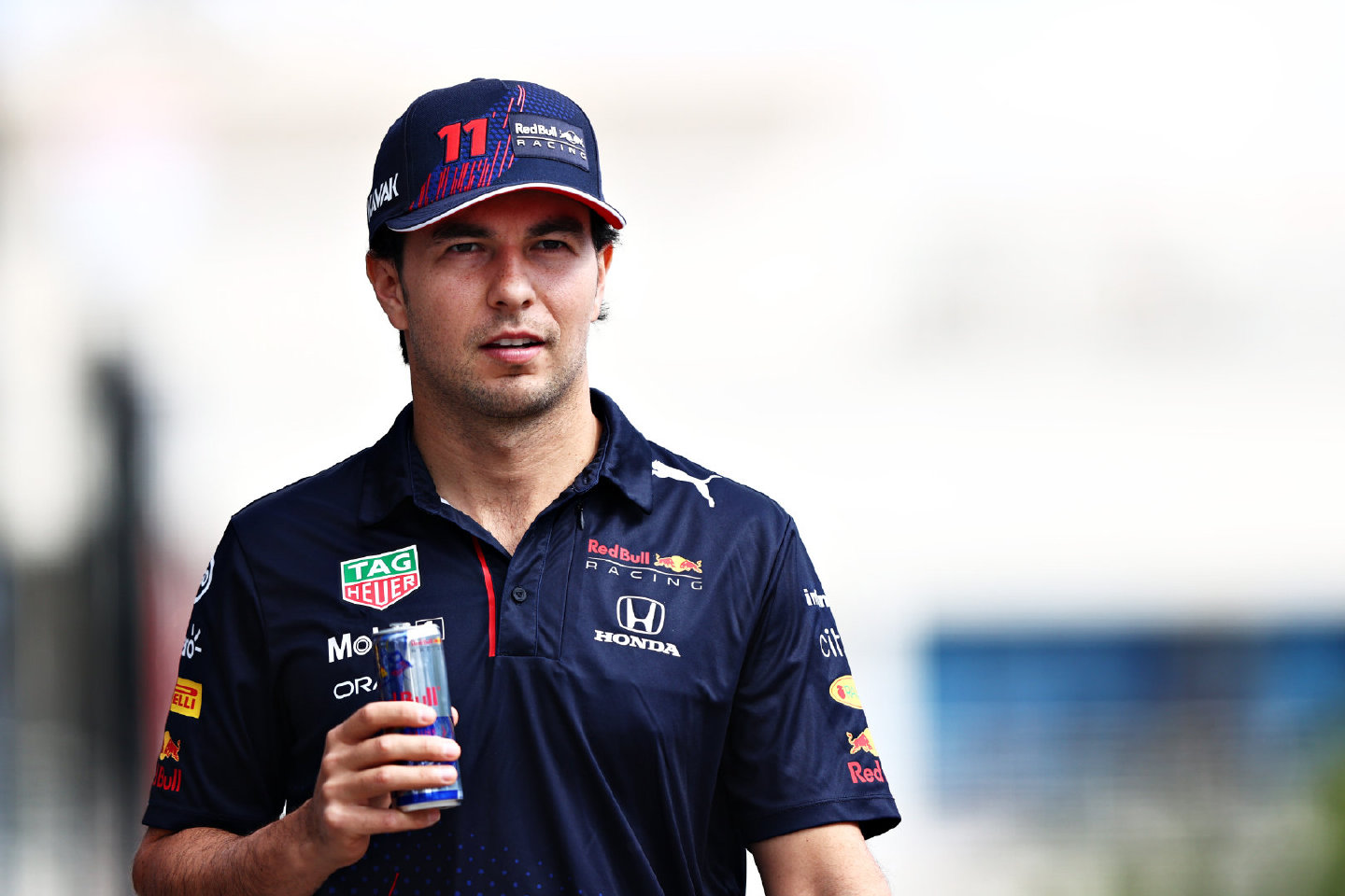 阿斯顿马丁力克红牛二队，佩雷兹统治全场