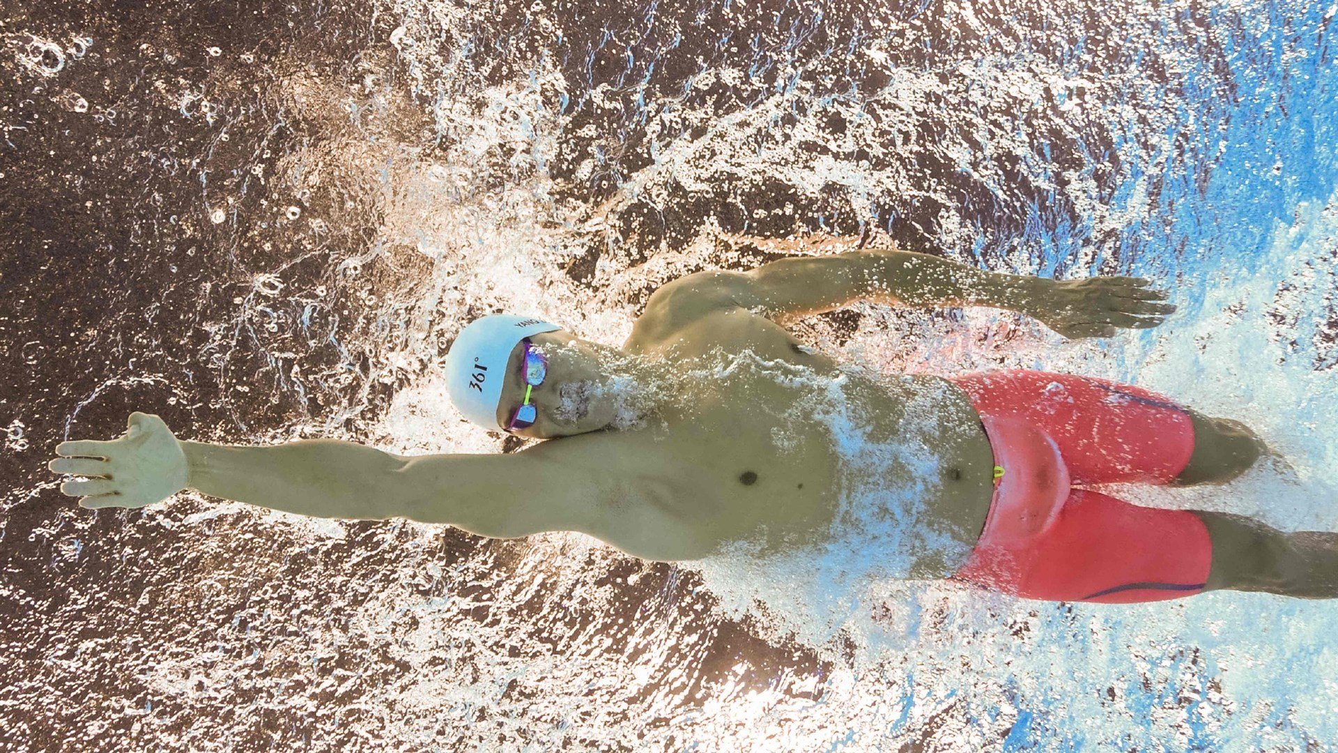 当国王狂胜辽宁队，拉文已在美加墨世界杯接管比赛—跨界竞技的统治力启示