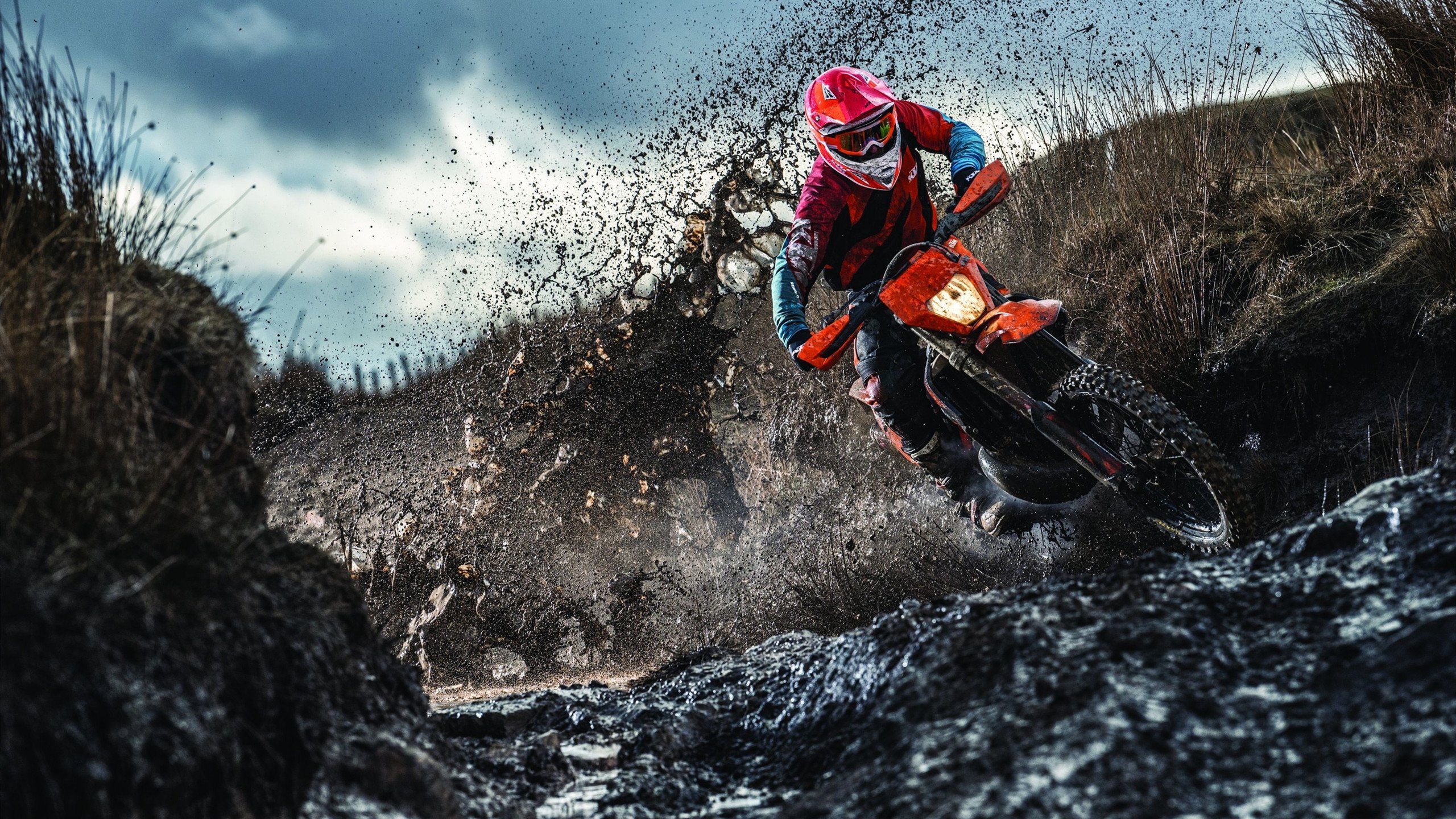 从格纳布里爆发到安哥拉末节奇迹，足球世界的唯一性叙事