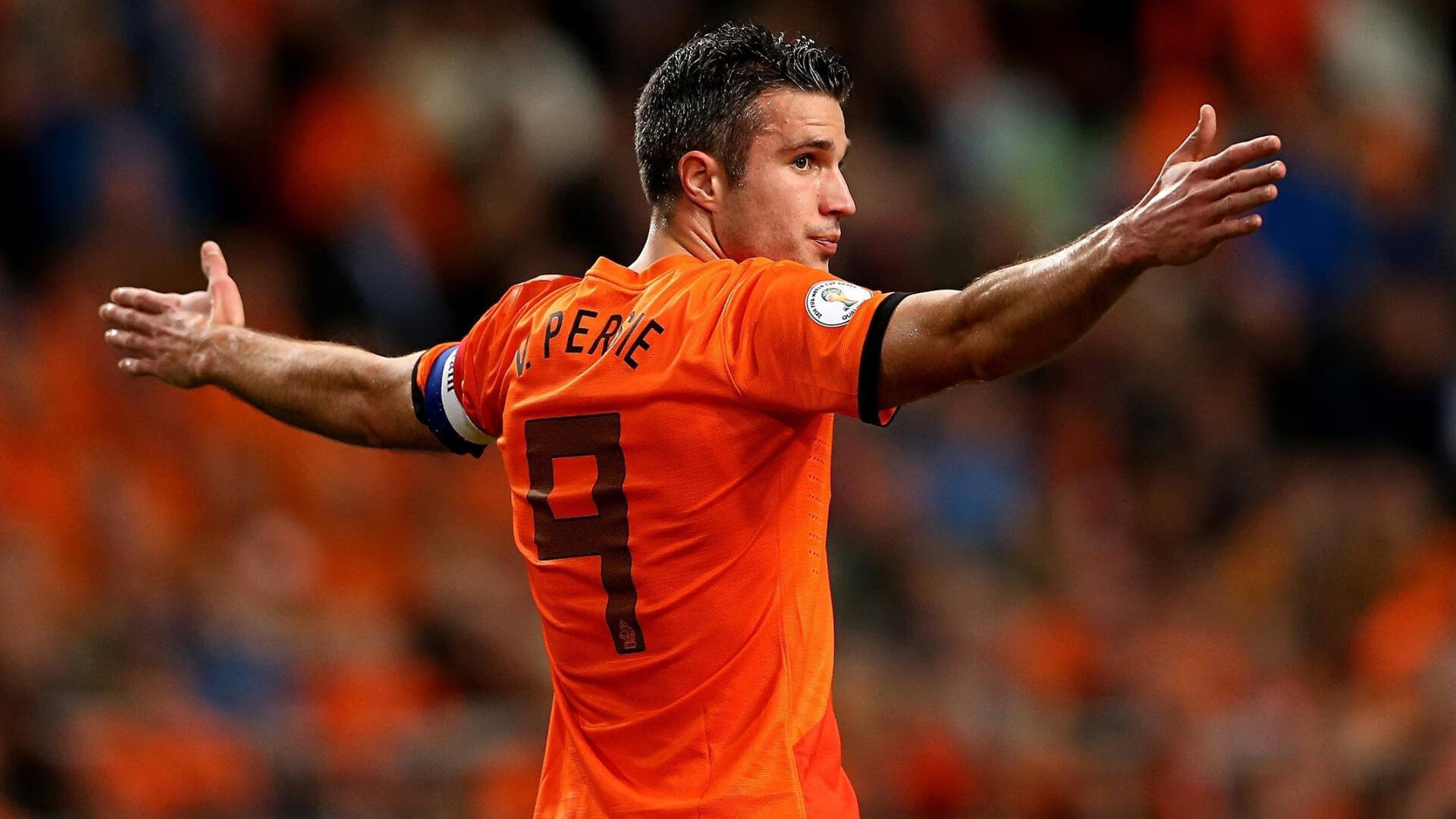 逆风翻盘，佩雷兹扛起全队，红牛车队绝地逆转迈凯伦